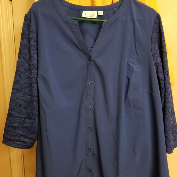 Blouse - Picture 2 of 2